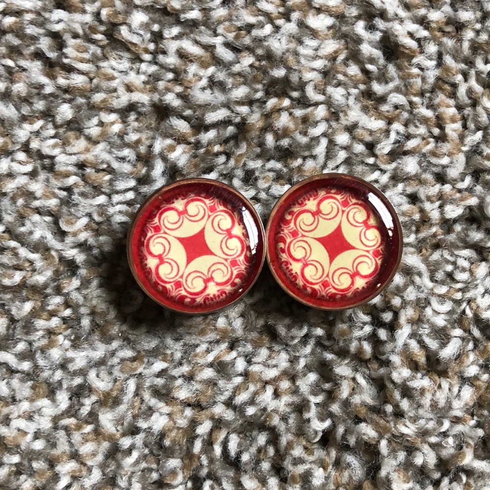 1” plugs for ears
